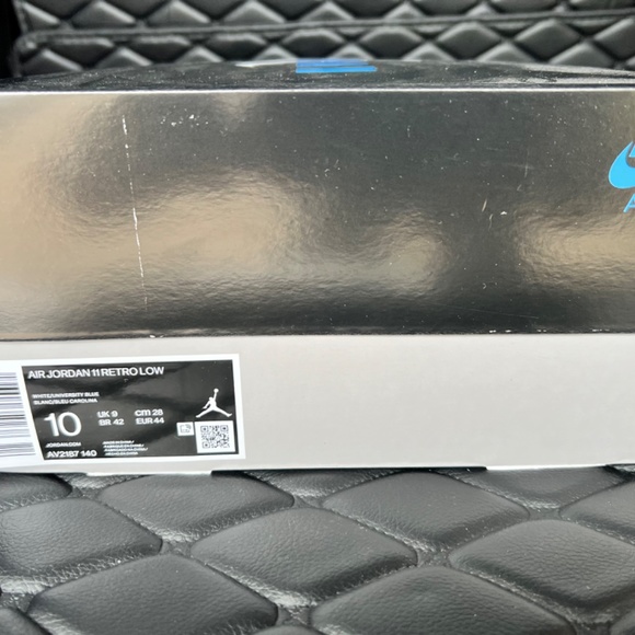 Air Jordan 11 Retro Low main image 10